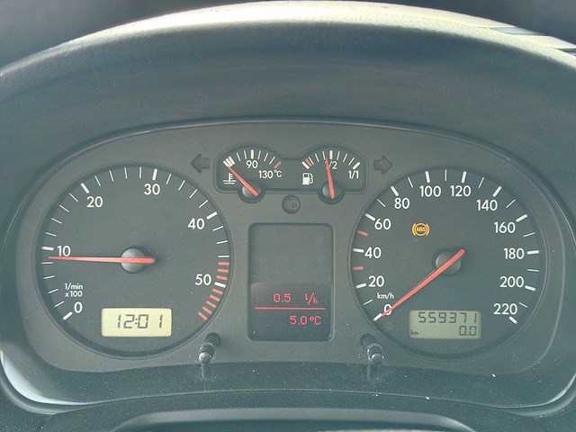 Volkswagen golf variant 1.9 sdi trendline 2002 | 81-ld-fp - afbeelding 4 van  27