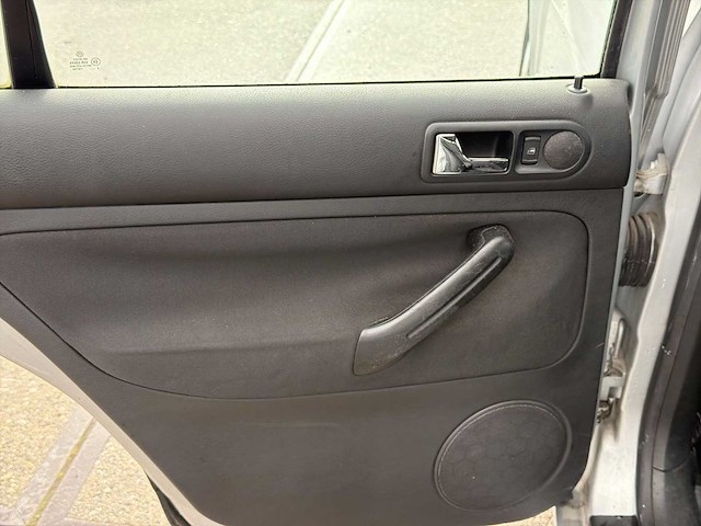 Volkswagen golf variant 1.9 sdi trendline 2002 | 81-ld-fp - afbeelding 13 van  22