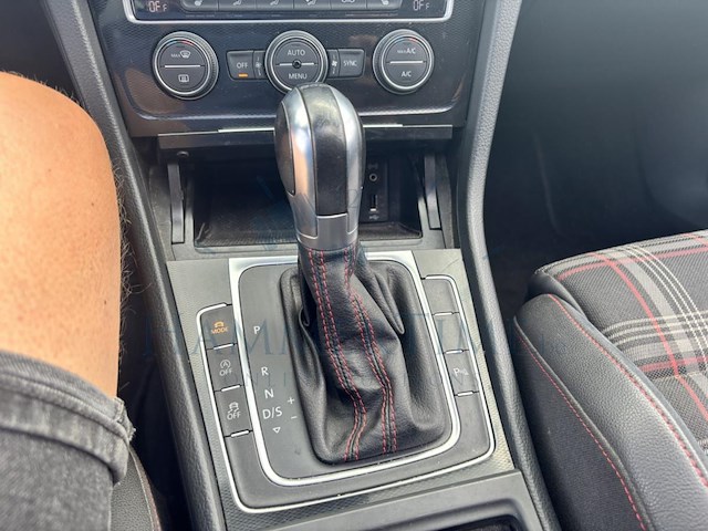 Volkswagen golf vii gti 2.0 tsi performance dsg 230 at,2016 - afbeelding 9 van  35