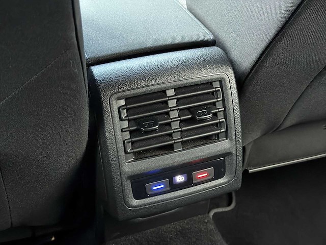 Volkswagen golf viii 1.4 gte 2020 | 32-46-26 - afbeelding 24 van  37