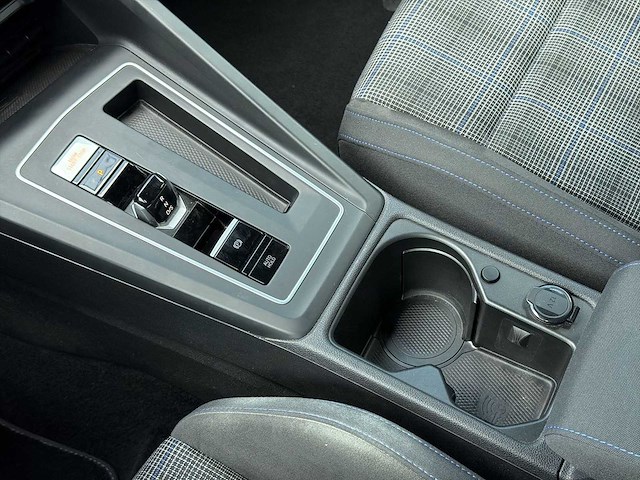 Volkswagen golf viii 1.4 gte 2020 | 32-46-26 - afbeelding 10 van  37