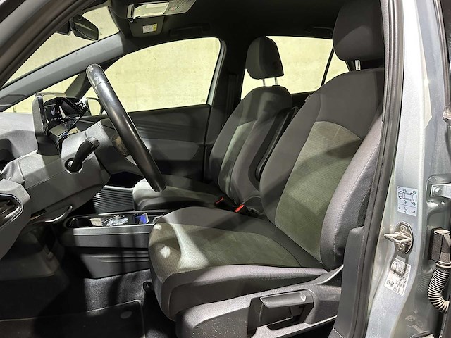 Volkswagen id.3 life 58 kwh 204pk 2020, k-965-zr - afbeelding 31 van  41