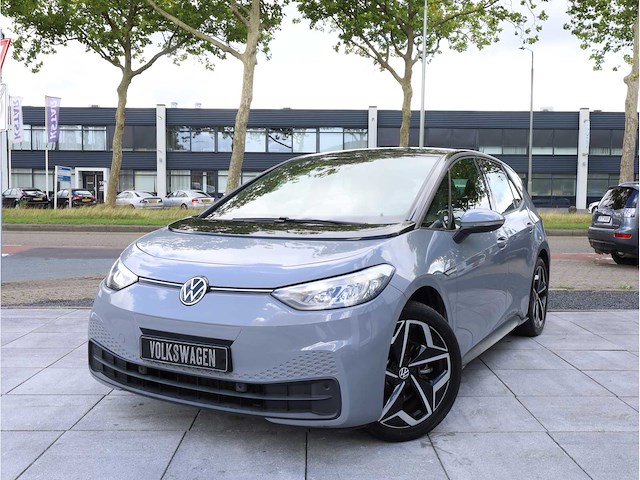 Volkswagen id.3 pro 58 kwh 150kw automaat 2023 - afbeelding 1 van  33