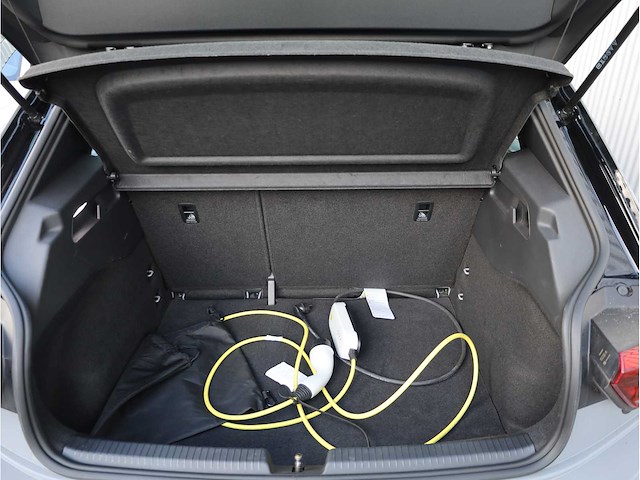 Volkswagen id.3 pro 58 kwh 150kw automaat 2023 - afbeelding 21 van  33