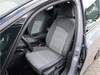 Volkswagen id.3 pro 58 kwh 150kw automaat 2023 - afbeelding 4 van  37