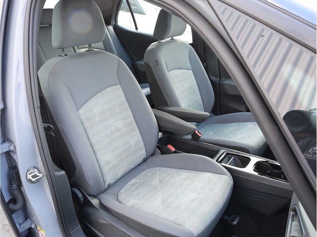 Volkswagen id.3 pro 58 kwh 150kw automaat 2023 - afbeelding 19 van  33