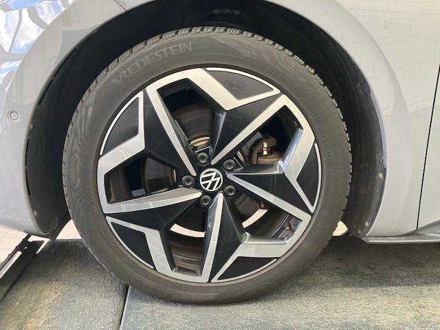 Volkswagen id.3 pro s 77 kwh 150kw automaat 2023 - afbeelding 2 van  10
