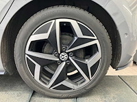 Volkswagen id.3 pro s 77 kwh 150kw automaat 2023 - afbeelding 3 van  10
