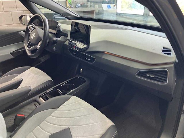 Volkswagen id.3 pro s 77 kwh 150kw automaat 2023 - afbeelding 8 van  10