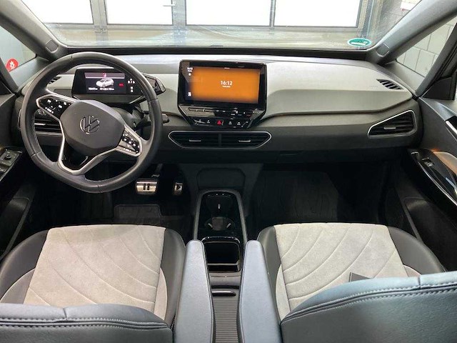 Volkswagen id.3 pro s 77 kwh 150kw automaat 2023 - afbeelding 9 van  10