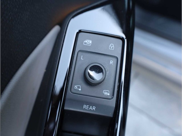 Volkswagen id.3 pro s 77 kwh 150kw soh 95% automaat 2023, ktd-19-h - afbeelding 13 van  26