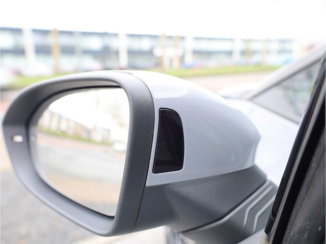 Volkswagen id.3 pro soh 88% 58 kwh 150kw automaat 2021 - afbeelding 35 van  38