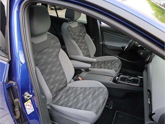 Volkswagen id.4 pro 77 kwh 150kw automaat 2022 - afbeelding 32 van  39