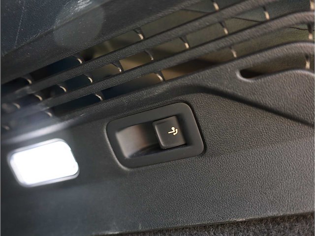 Volkswagen id.4 pro 77 kwh 150kw automaat 2023 soh 91% - afbeelding 24 van  37
