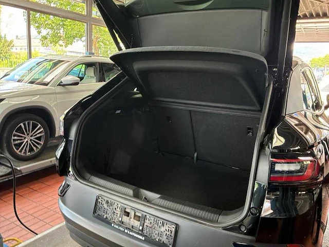 Volkswagen id.4 pro 77 kwh 150kw automaat 2023 - afbeelding 2 van  18