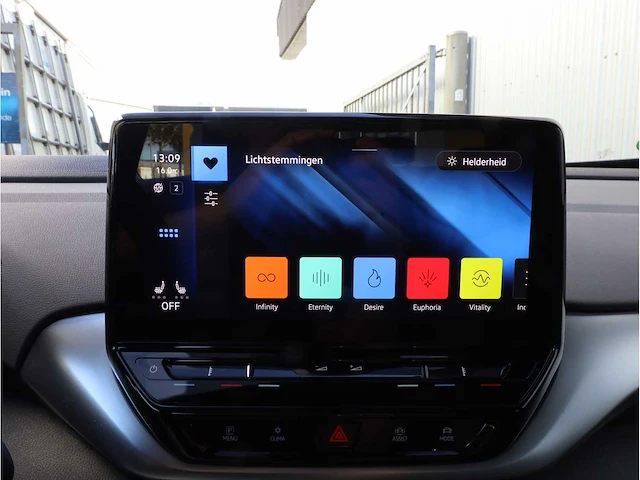 Volkswagen id.4 pro 77 kwh 150kw soh 93% automaat 2023 - afbeelding 13 van  40