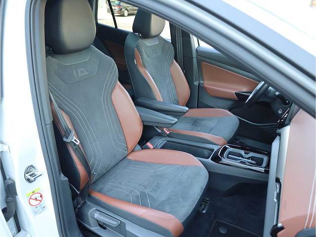 Volkswagen id.4 pro business 77 kwh 150kw automaat 2023 soh 92% - afbeelding 30 van  34