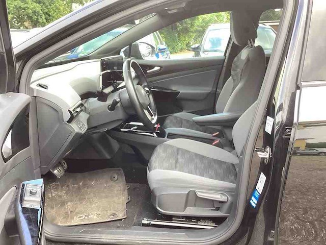 Volkswagen id.4 pro business 77 kwh 150kw automaat 2023 - afbeelding 13 van  17