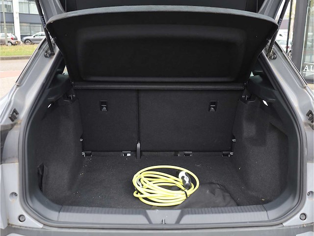 Volkswagen id.4 pure 52 kwh 125kw automaat 2022 - afbeelding 24 van  32