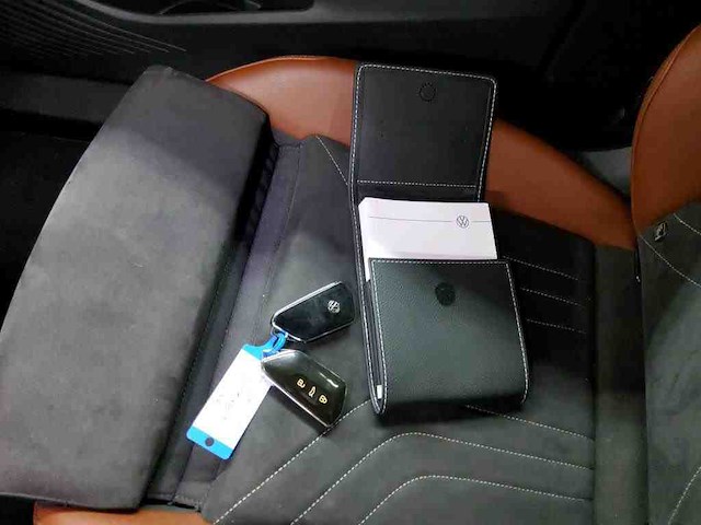 Volkswagen id.4 pure 52 kwh 125kw automaat 2022 - afbeelding 8 van  22