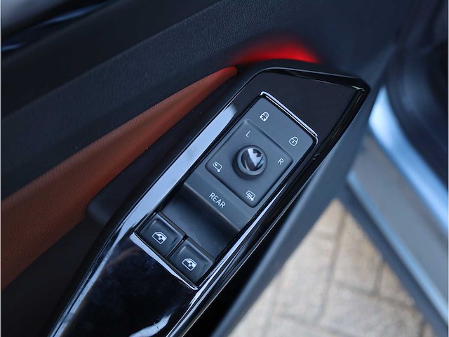 Volkswagen id.4 pure 52 kwh 125kw automaat 2022 - afbeelding 6 van  45