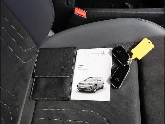 Volkswagen id.4 pure 77 kwh 150kw automaat 2022 soh 92% - afbeelding 27 van  40