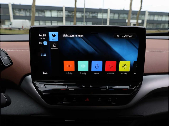 Volkswagen id.5 pro 77 kwh 150kw automaat 2023 - afbeelding 31 van  40