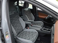 Volkswagen id.5 pro 77 kwh 150kw automaat 2023 - afbeelding 38 van  40