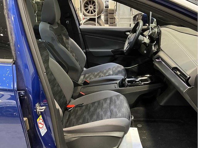 Volkswagen id.5 pro 77 kwh 150kw automaat 2023 - afbeelding 28 van  28