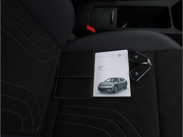 Volkswagen id.5 pro 77 kwh automaat 2022 soh 92% - afbeelding 19 van  35