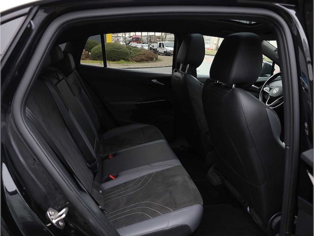 Volkswagen id.5 pro 77 kwh automaat 2022 soh 92% - afbeelding 26 van  35