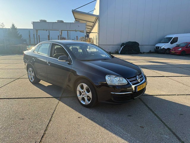 Volkswagen jetta 1.6 comfortline, 99-sr-zj - afbeelding 7 van  13