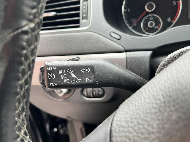 Volkswagen jetta 1.6 tdi high exec l., 3-kff-83 - afbeelding 3 van  16