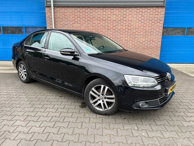 Volkswagen jetta 1.6 tdi high exec l., 3-kff-83 - afbeelding 9 van  16