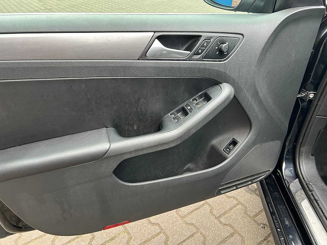 Volkswagen jetta 1.6 tdi high exec l., 3-kff-83 - afbeelding 15 van  16