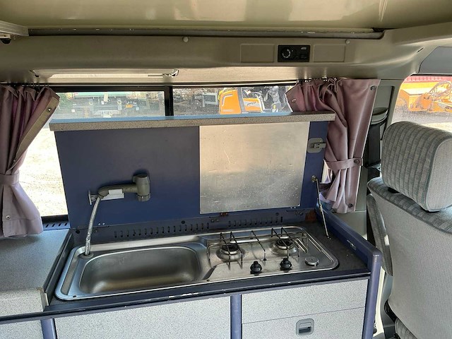 Volkswagen kampeerauto i d 45 kw camper - afbeelding 7 van  17
