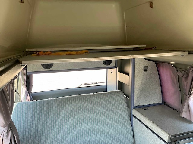 Volkswagen kampeerauto i d 45 kw camper - afbeelding 9 van  17