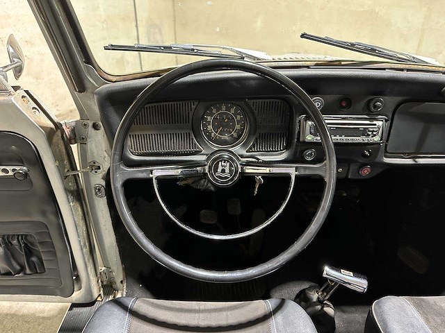 Volkswagen kever cabriolet 1.6 36pk 1968 - afbeelding 23 van  40