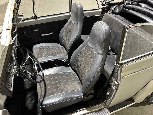Volkswagen kever cabriolet 1.6 36pk 1968 - afbeelding 31 van  40