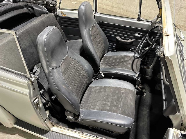Volkswagen kever cabriolet 1.6 36pk 1968 - afbeelding 34 van  40