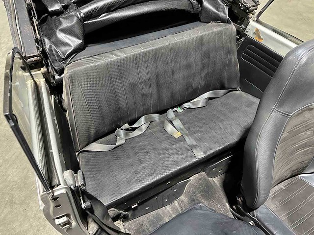 Volkswagen kever cabriolet 1.6 36pk 1968 - afbeelding 35 van  40