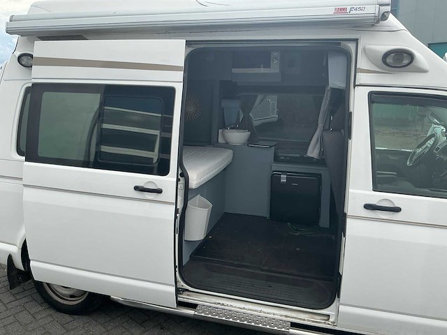 Volkswagen kombi camper - afbeelding 24 van  39
