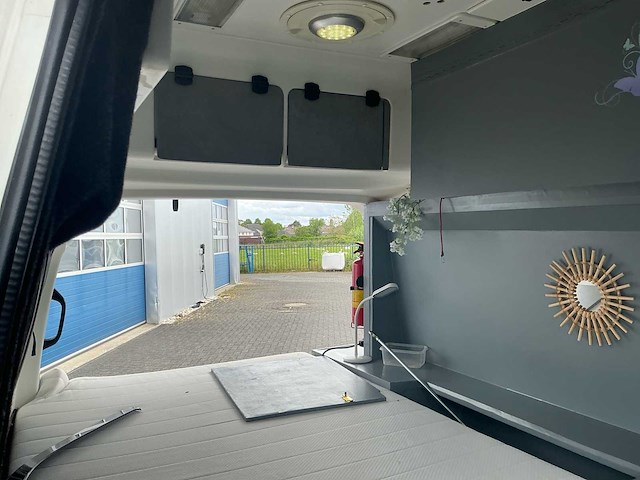 Volkswagen kombi camper - afbeelding 29 van  39
