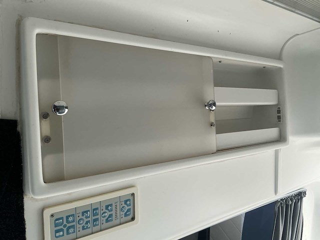 Volkswagen kombi camper - afbeelding 30 van  39