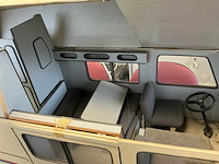 Volkswagen lt 28 camperbus schaalmodel - afbeelding 4 van  4