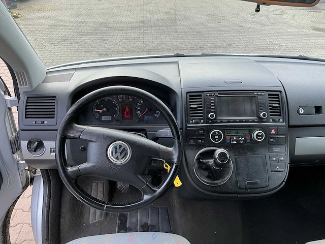 Volkswagen multivan t5 2.5 tdi - afbeelding 2 van  37