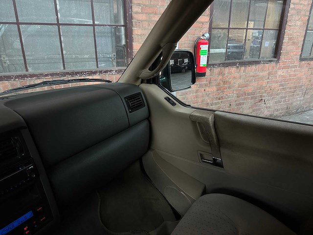 Volkswagen multivan vr6 2.8 v6 204pk 2003 youngtimer - afbeelding 24 van  38