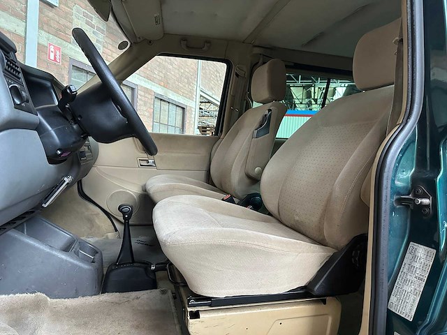 Volkswagen multivan vr6 2.8 v6 204pk 2003 youngtimer - afbeelding 26 van  38