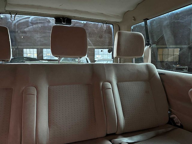 Volkswagen multivan vr6 2.8 v6 204pk 2003 youngtimer - afbeelding 22 van  38