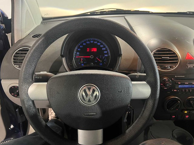 Volkswagen new beetle 1.9 tdi highline, 73-lxt-1 - afbeelding 3 van  15